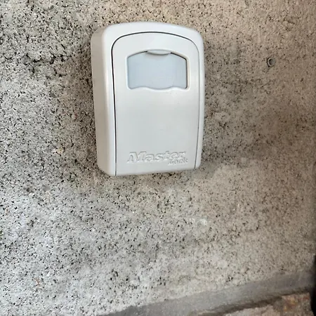 Lumineuse Avec Piscine *