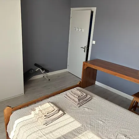 Séjour chez l'habitant Lumineuse Avec Piscine